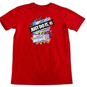 NIKE Boys Graphic Tee Large